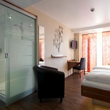 Engel Hotel 3*